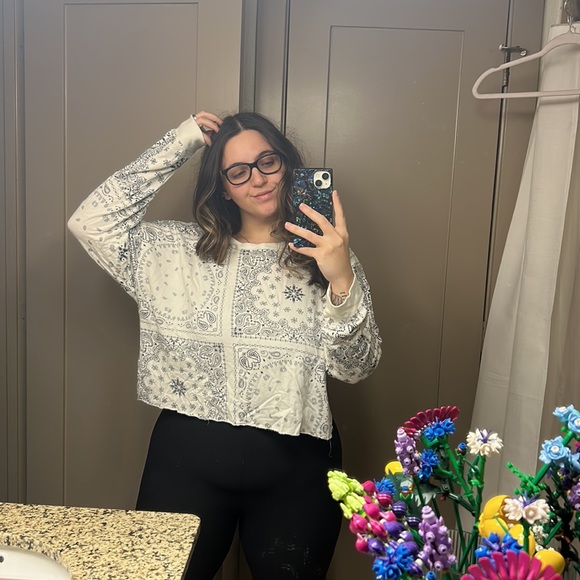 mia & tess Tops - Mia & Tess Long Sleeve Paisley Shirt